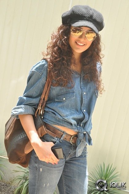 Seerat-Kapoor-at-Run-Raja-Run-Press-Meet